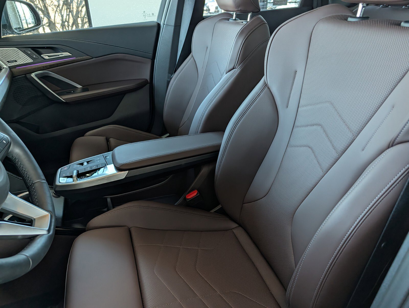 Used 2025 BMW X1 xDrive28i w/ Premium Package image 9