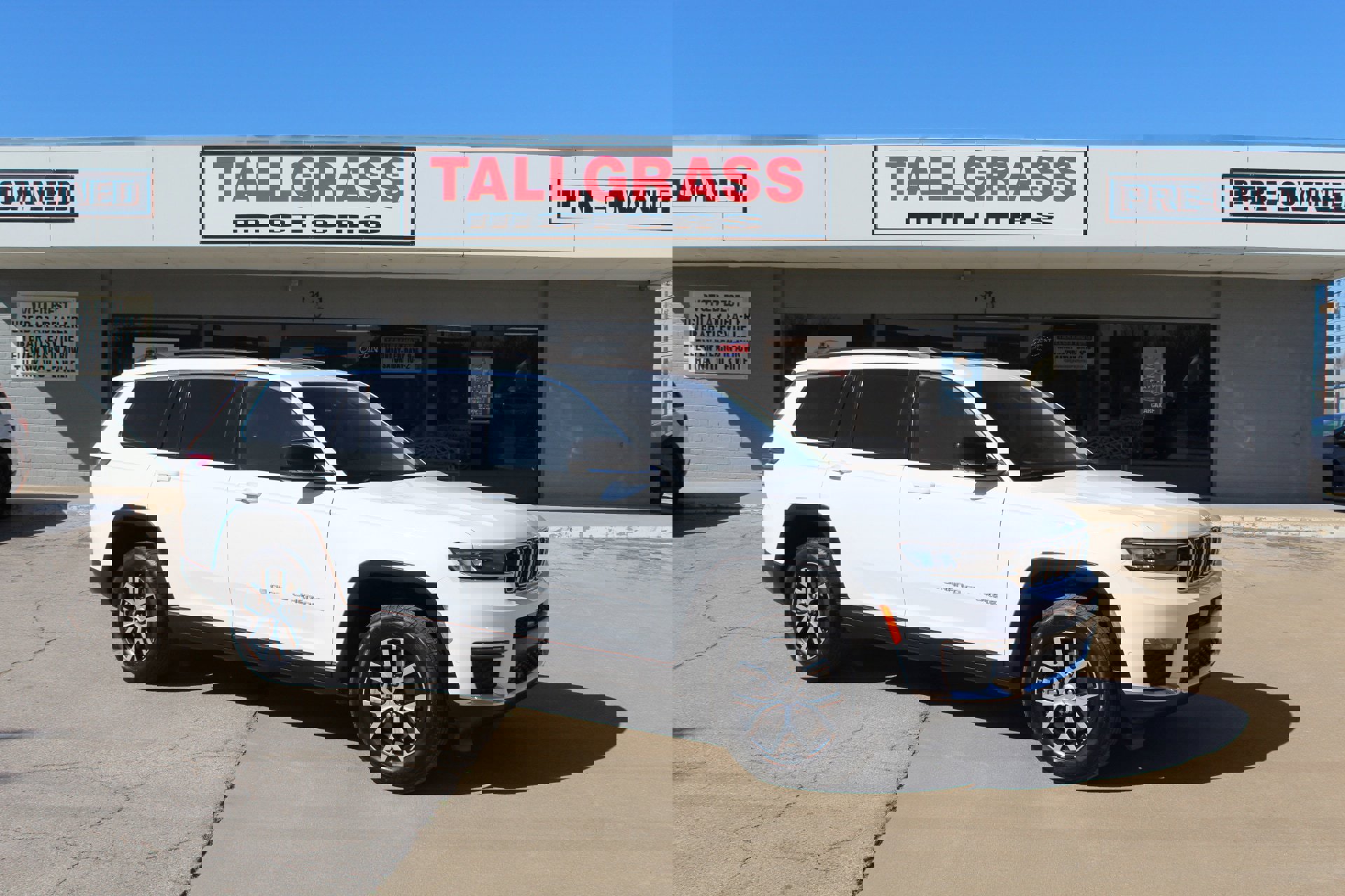 Used 2024 Jeep Grand Cherokee L Limited w/ Luxury Tech Group II image 2