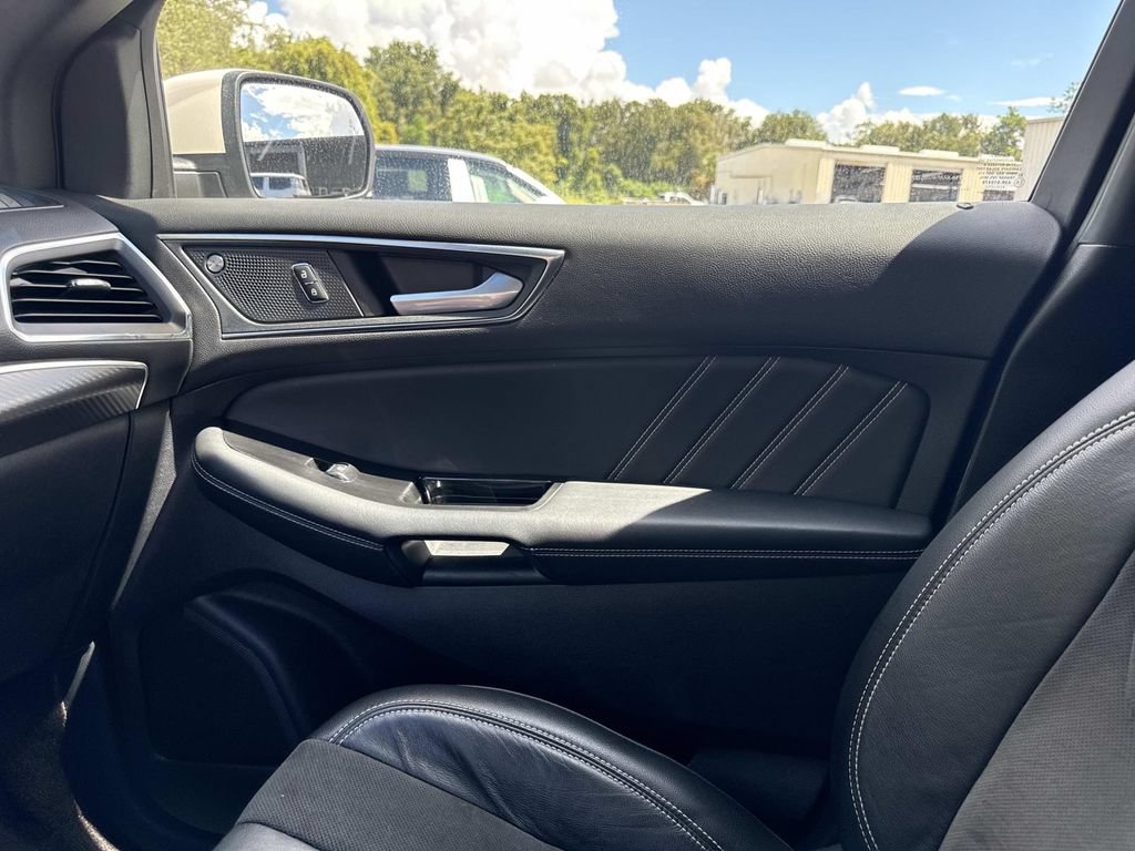 Used 2019 Ford Edge ST w/ Equipment Group 401A AWD/4WD image 22