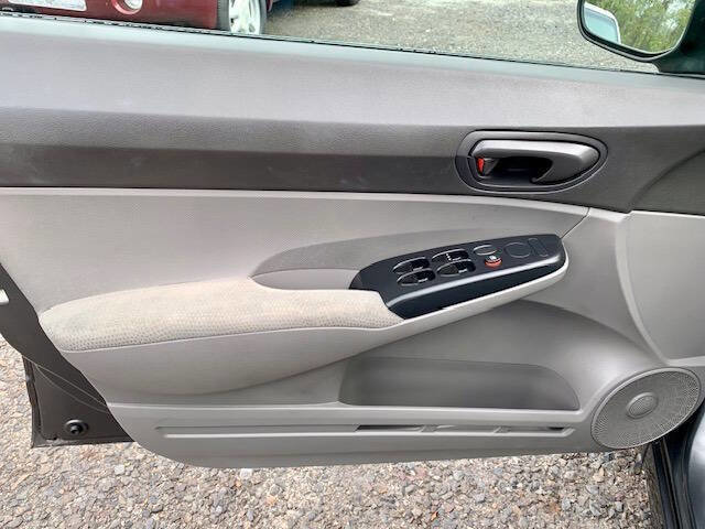 Used 2011 Honda Civic DX-VP image 24