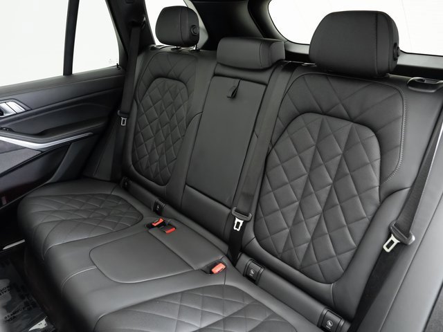 Used 2025 BMW X5 xDrive40i w/ Climate Comfort Package image 23