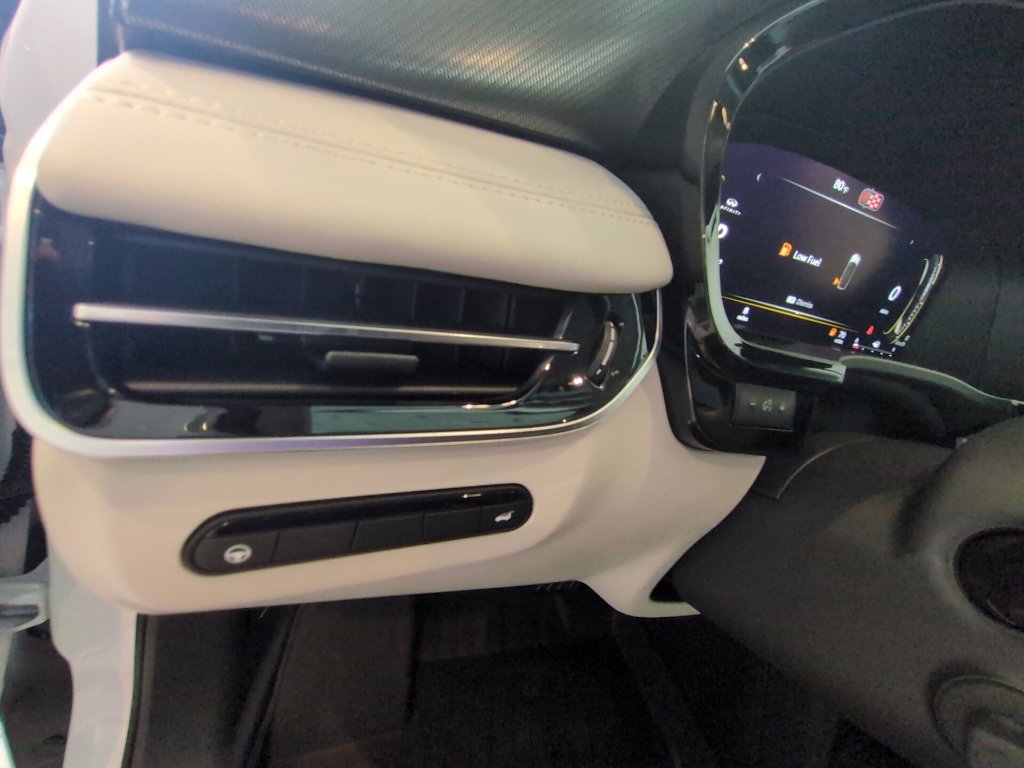 New 2027 INFINITI QX60 Luxe AWD/4WD image 13