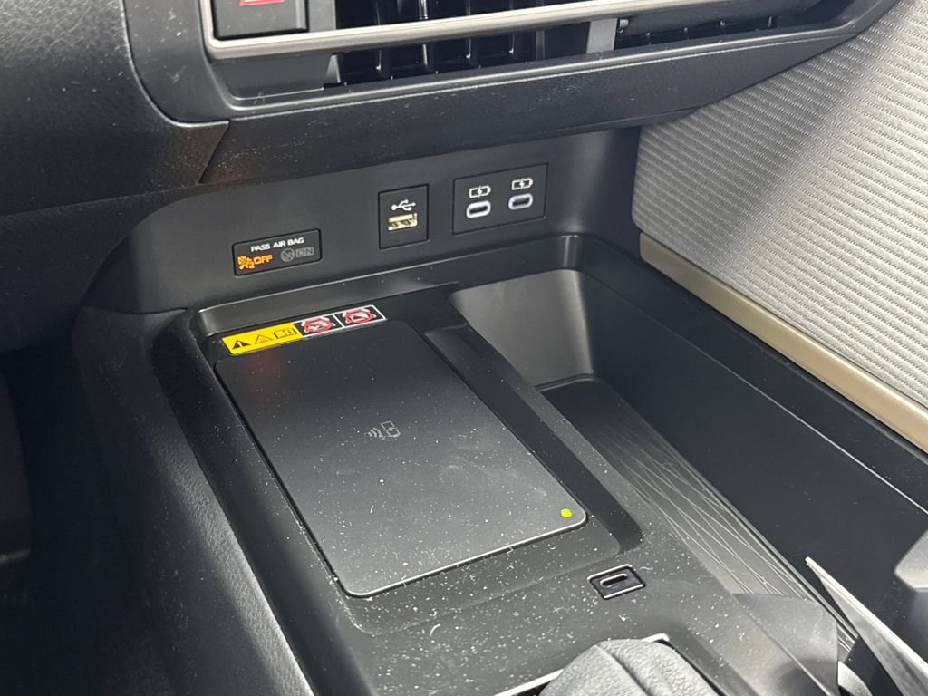 New 2026 Toyota Camry SE image 28