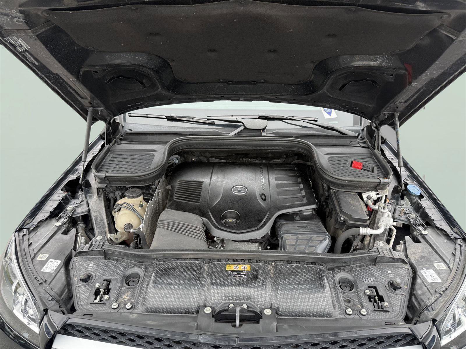 Used 2020 Mercedes-Benz GLS 450 4MATIC image 29