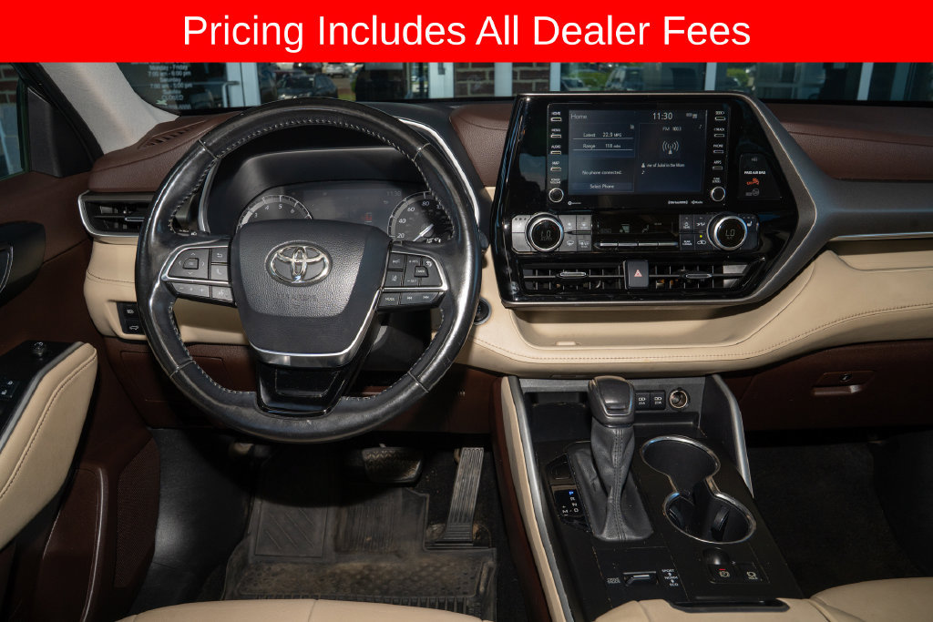 Used 2021 Toyota Highlander XLE FWD image 7