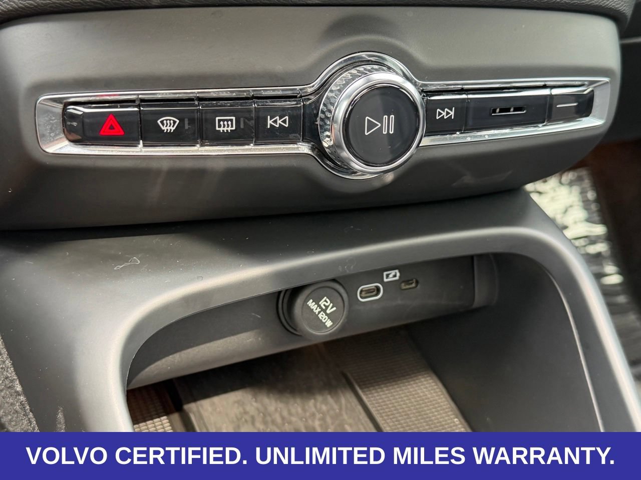 Certified 2023 Volvo C40 Recharge Core AWD/4WD image 22