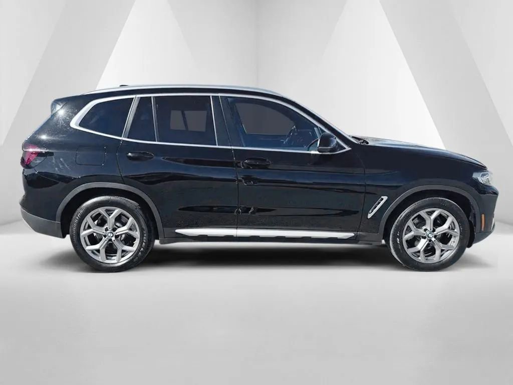 Used 2024 BMW X3 xDrive30i w/ Premium Essential Package image 8