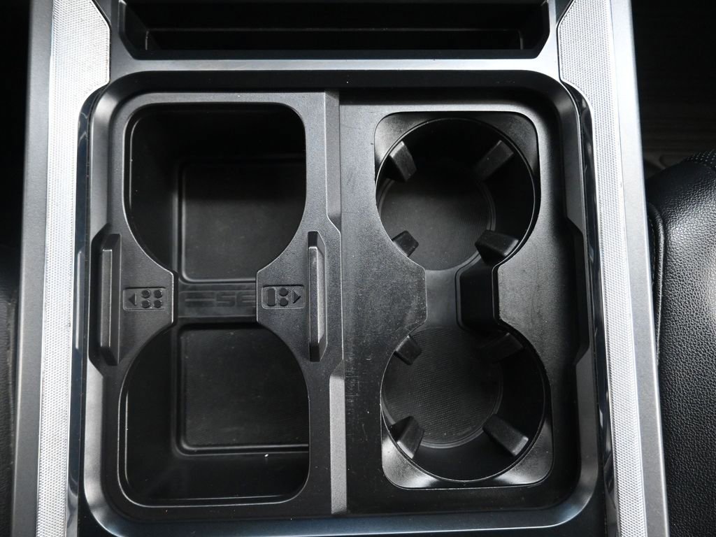 Used 2023 Ford F250 Lariat w/ Sport Appearance Package image 9