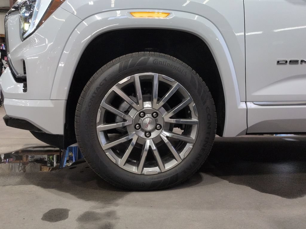 New 2026 GMC Terrain Denali w/ LPO, Floor Liner Package AWD/4WD image 16