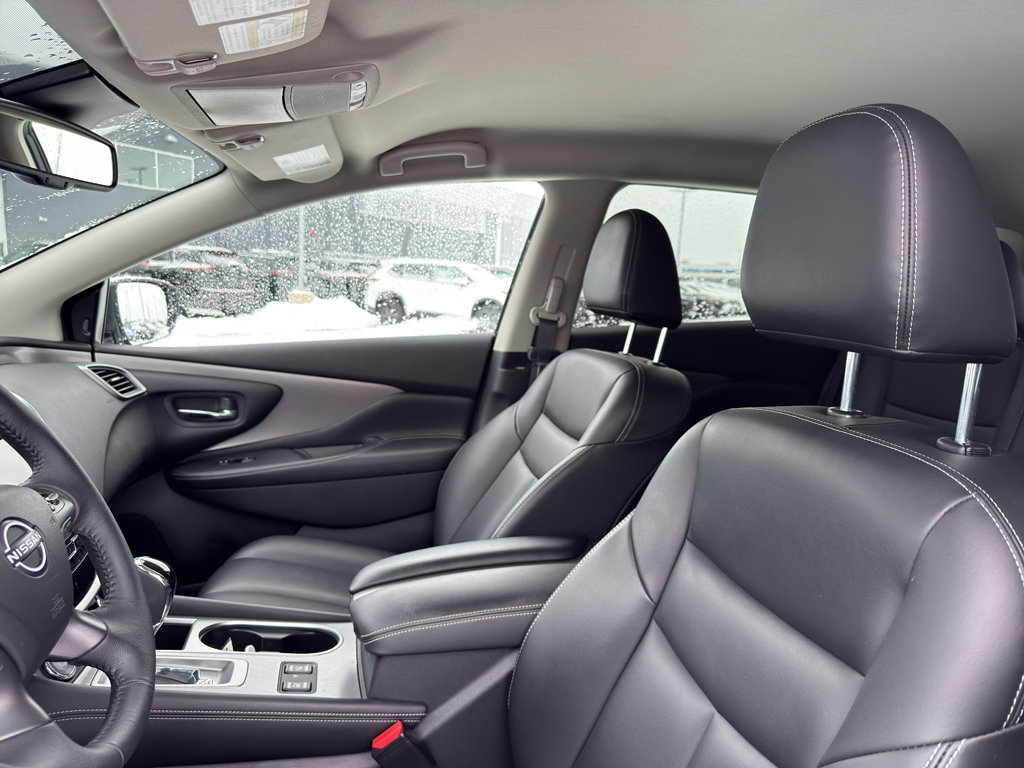 Certified 2024 Nissan Murano SV w/ SV Midnight Edition Package image 26