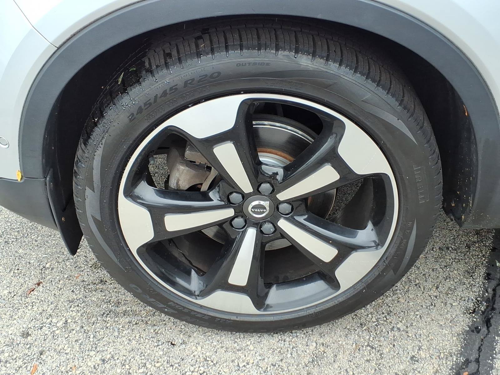 Used 2019 Volvo XC40 T5 Momentum AWD/4WD image 9