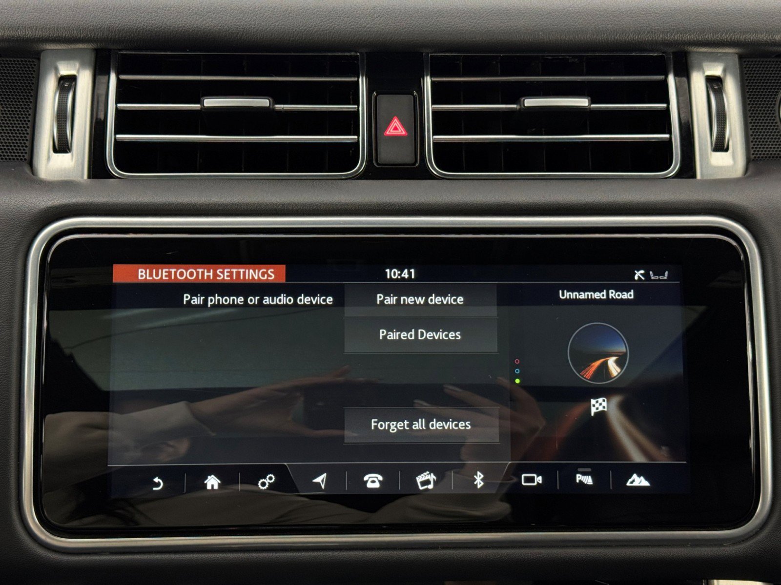 Used 2020 Land Rover Range Rover HSE image 31