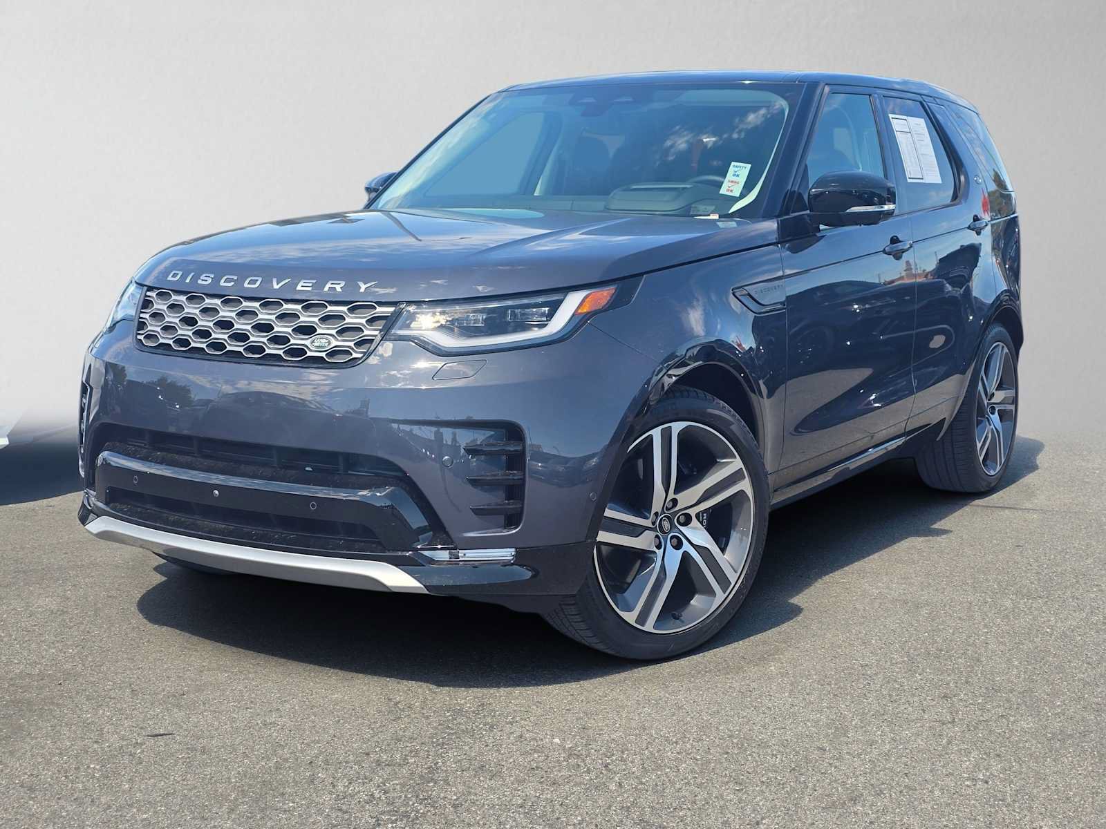 Used 2025 Land Rover Discovery Metropolitan Edition
