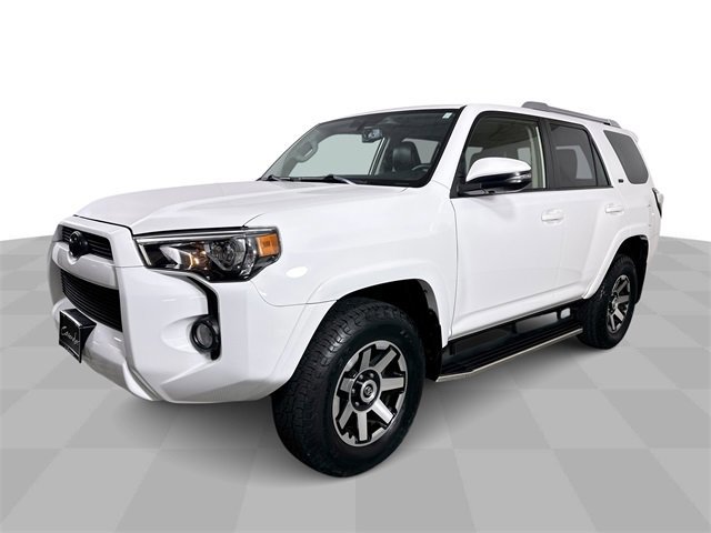 Used 2018 Toyota 4Runner SR5 image 4