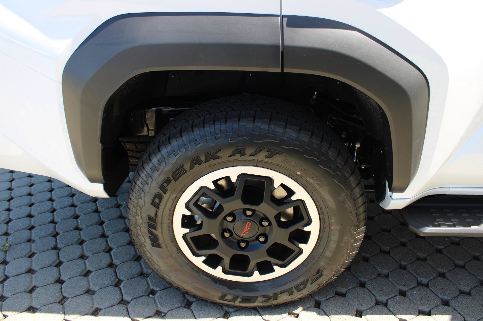 Used 2026 Toyota 4Runner TRD Off-Road AWD/4WD image 14