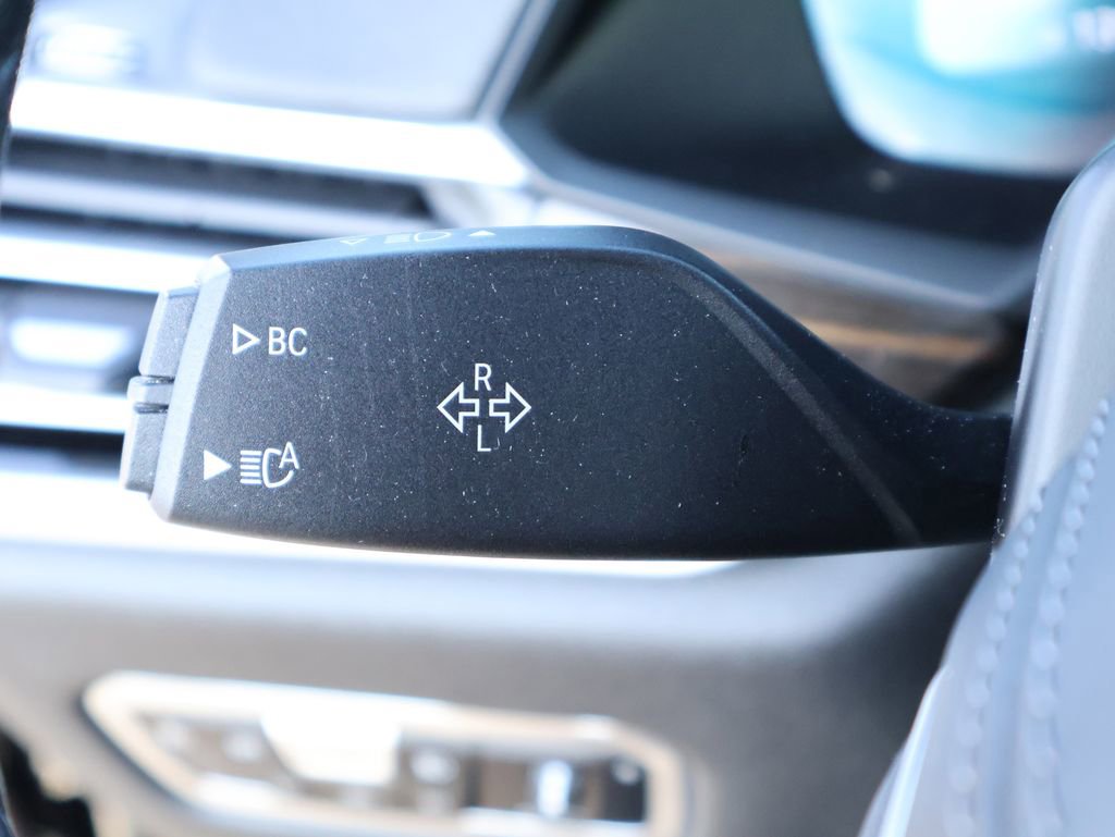 Used 2021 BMW X7 xDrive40i w/ Premium Package image 39