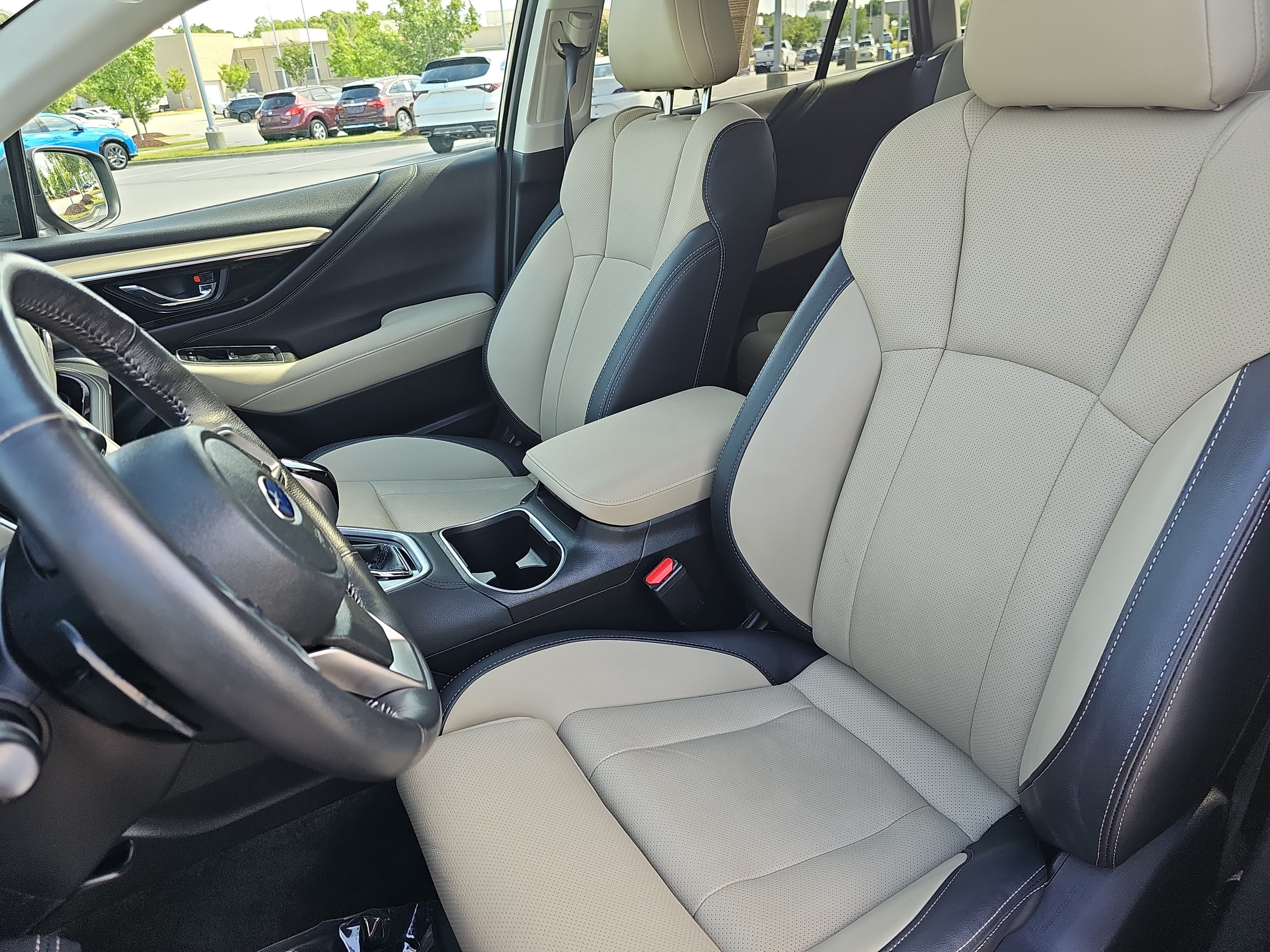 Used 2023 Subaru Outback Limited AWD/4WD image 15