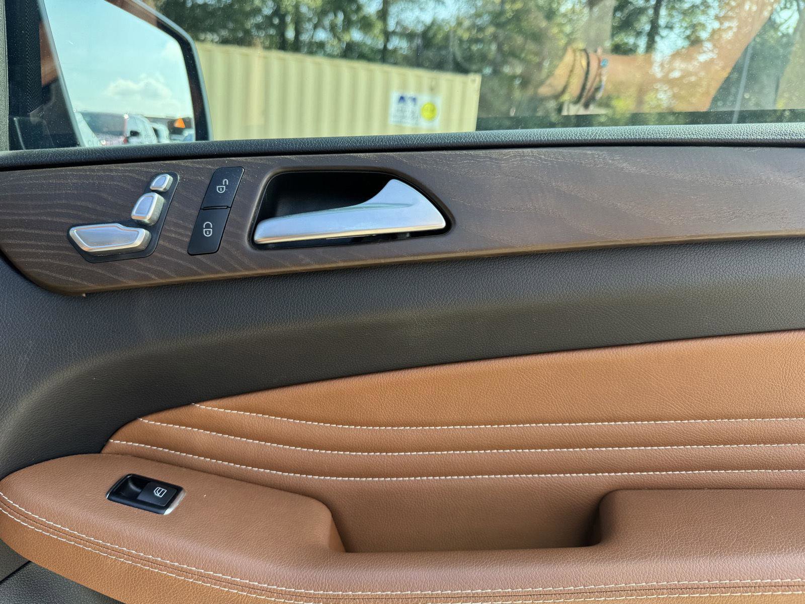 Certified 2019 Mercedes-Benz GLE 43 AMG 4MATIC Coupe image 31