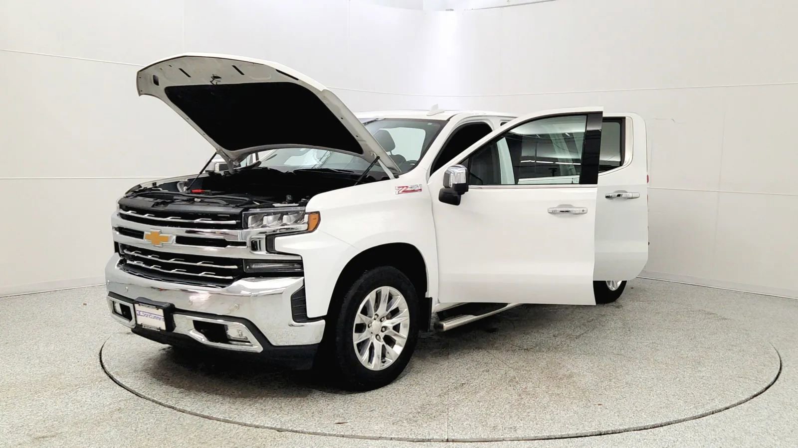 Used 2019 Chevrolet Silverado 1500 LTZ w/ LTZ Premium Package image 10