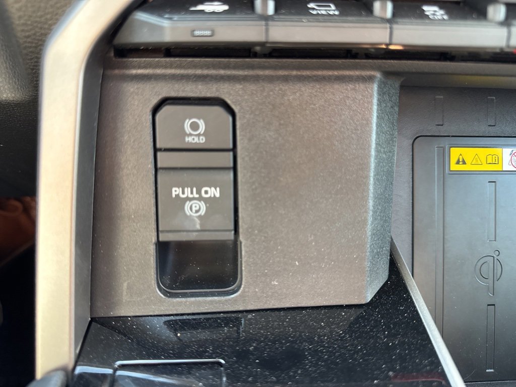 Used 2023 Toyota Tundra Limited image 46