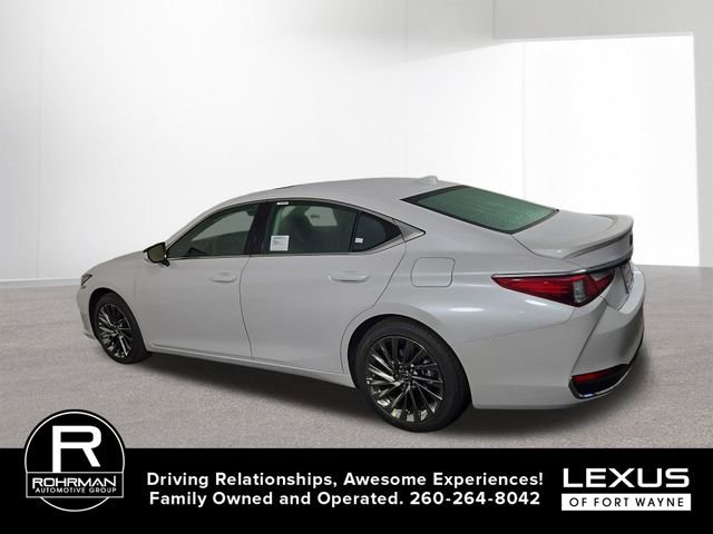 New 2025 Lexus ES 300h w/ Luxury Package image 11