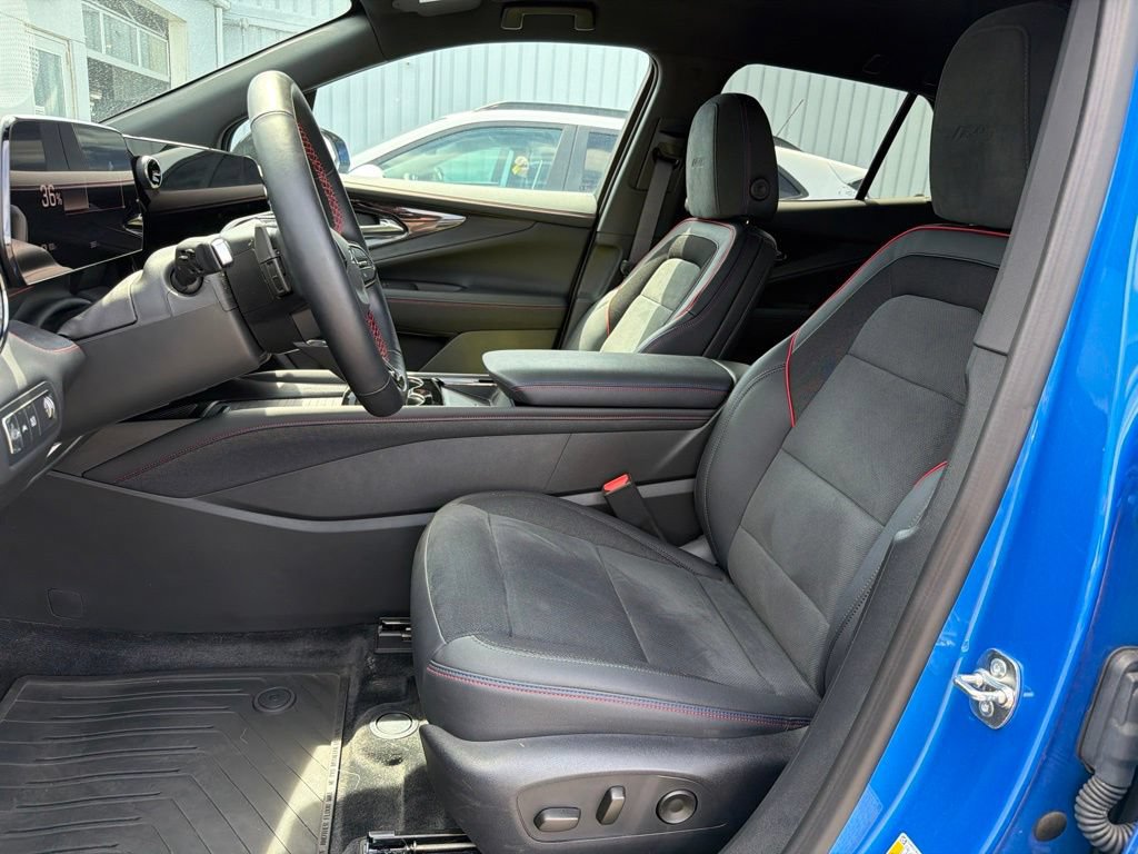 Used 2025 Chevrolet Blazer EV RS AWD/4WD image 7