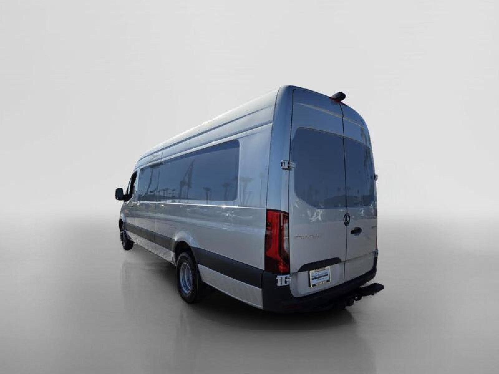 Used 2024 Mercedes-Benz Sprinter 4500 w/ Parking Package image 3