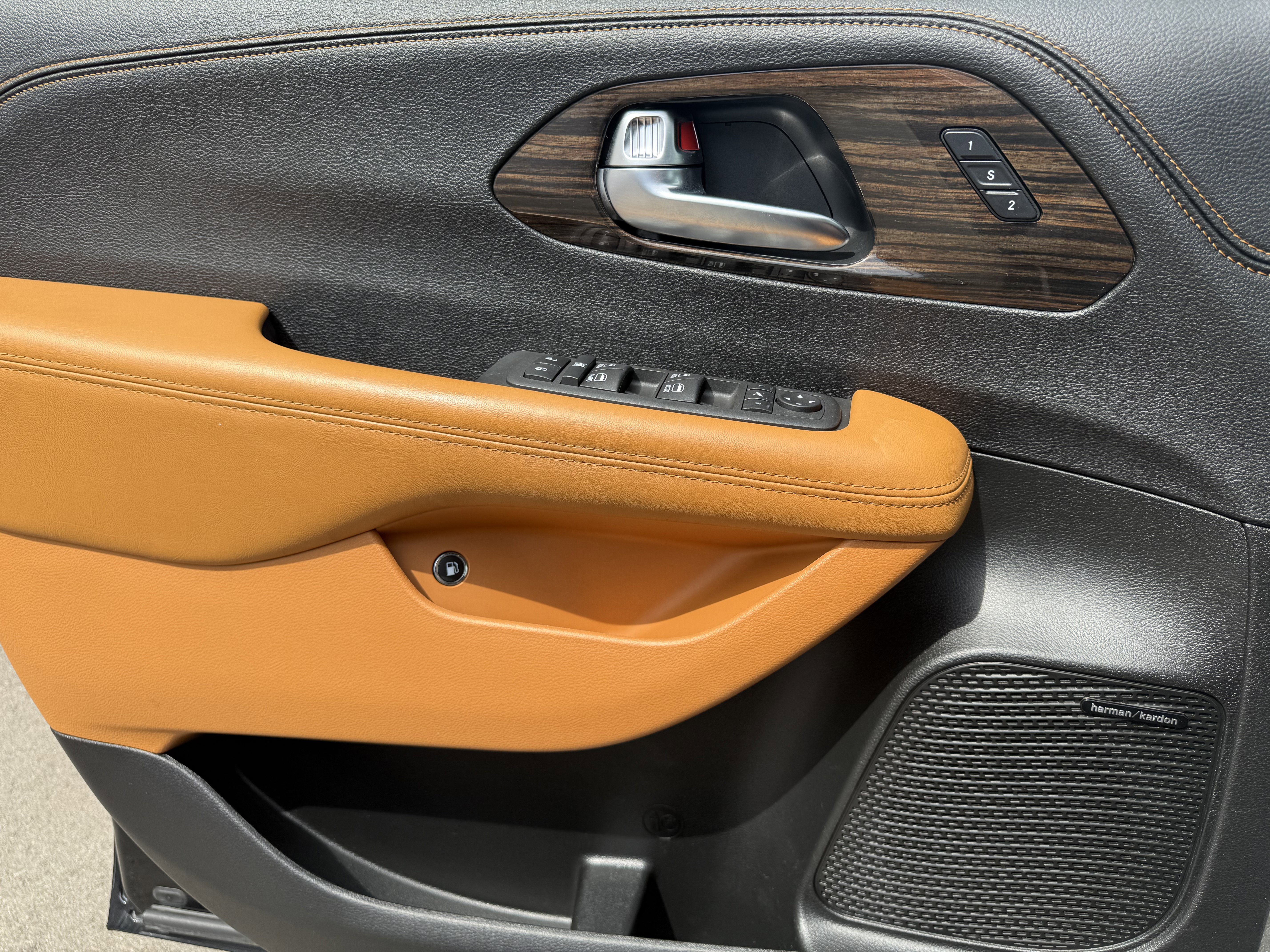 Used 2023 Chrysler Pacifica Pinnacle image 40