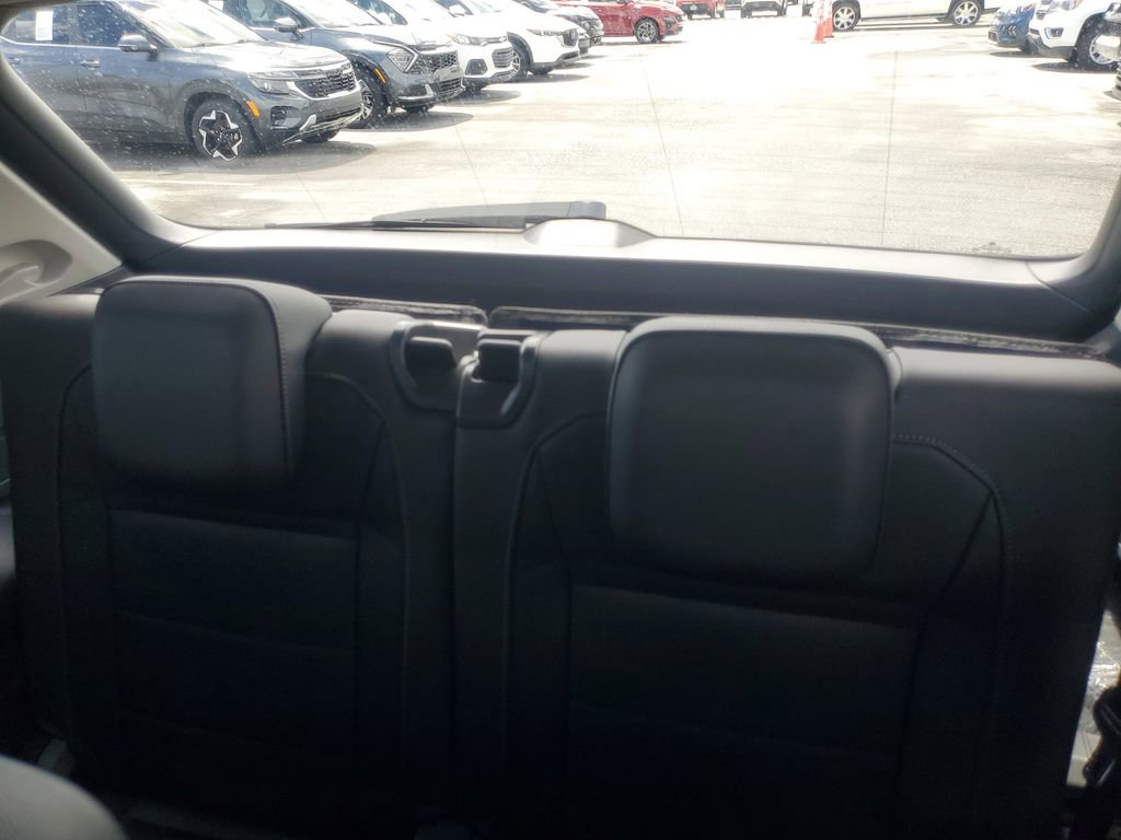 Used 2018 Volkswagen Tiguan SE FWD image 13