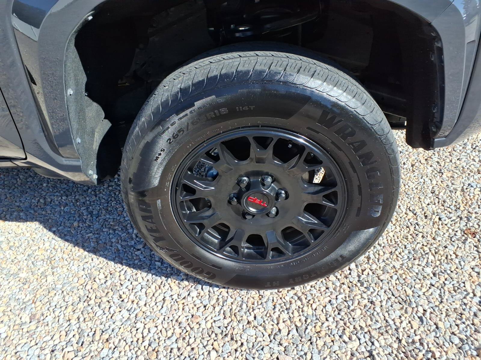 Used 2025 Toyota Tacoma SR5 RWD image 12