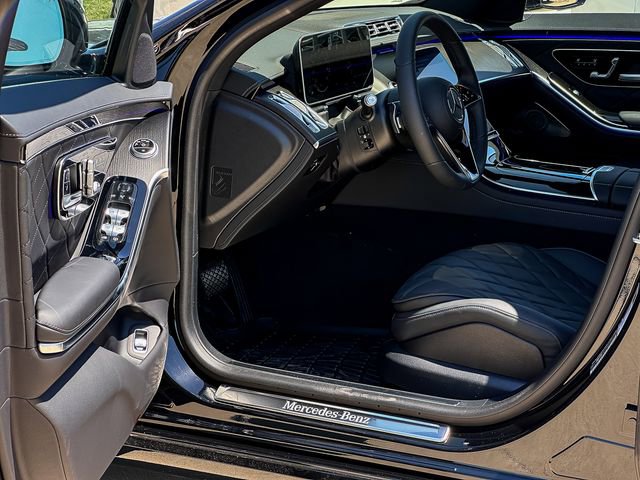 Certified 2025 Mercedes-Benz S 580 4MATIC Sedan image 12