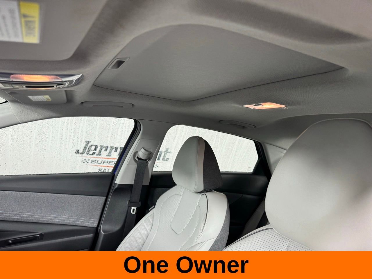 Used 2025 Hyundai Elantra Limited image 3