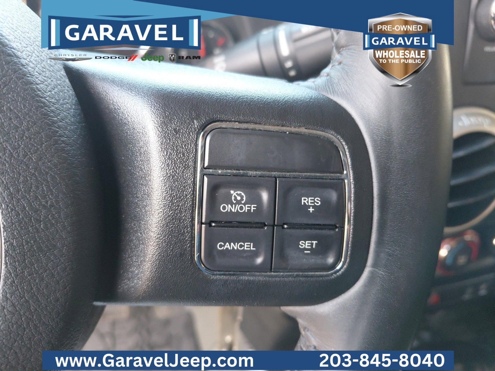 Used 2017 Jeep Wrangler Unlimited Rubicon w/ Cold Weather Group image 7