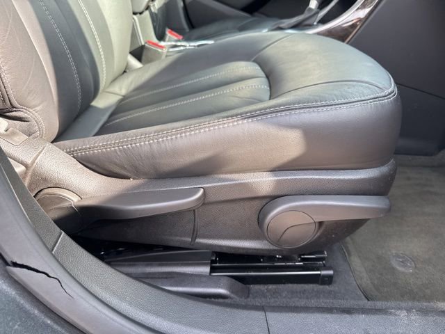 Used 2016 Buick Verano Leather FWD image 29