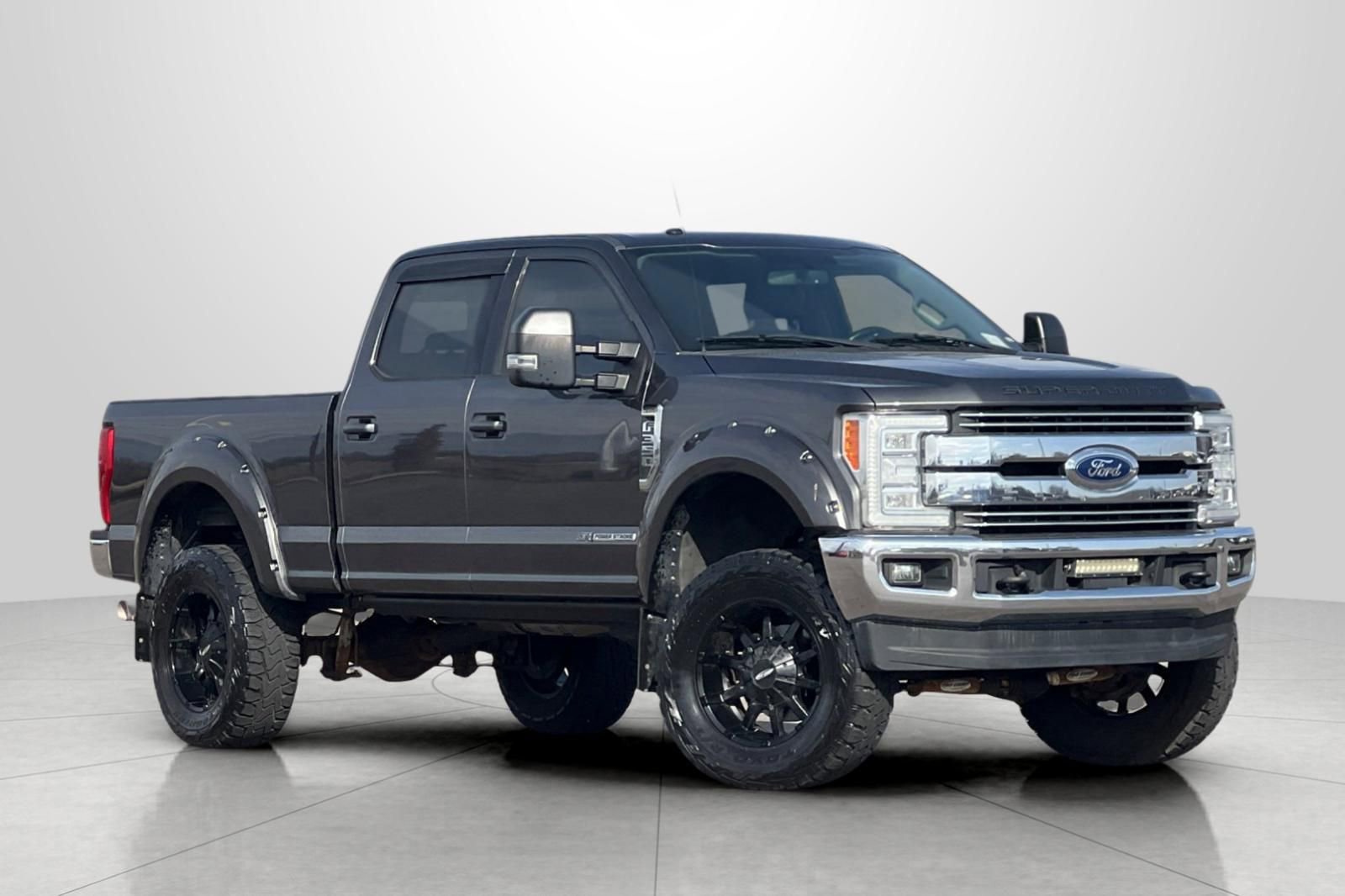 Used 2017 Ford F350 Lariat w/ Camper Package