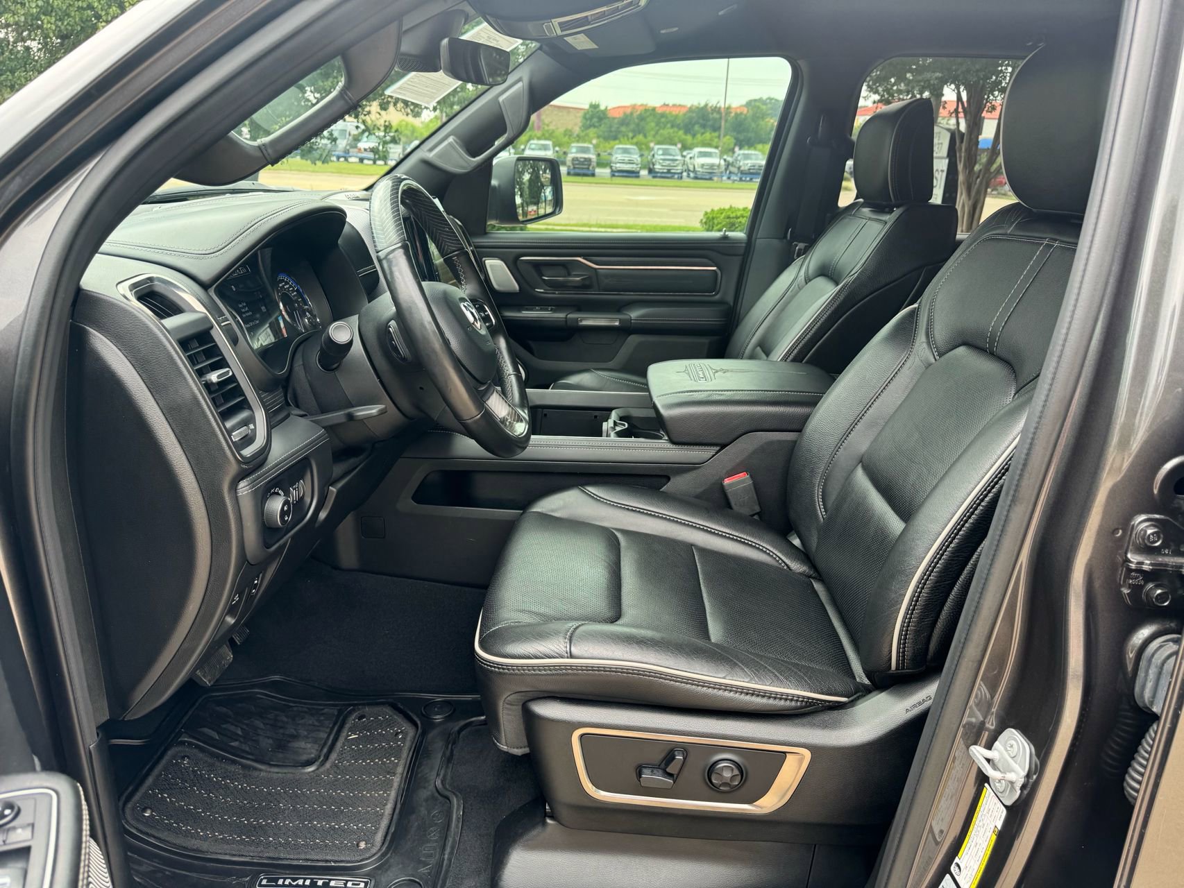 Used 2019 RAM 1500 Limited image 15