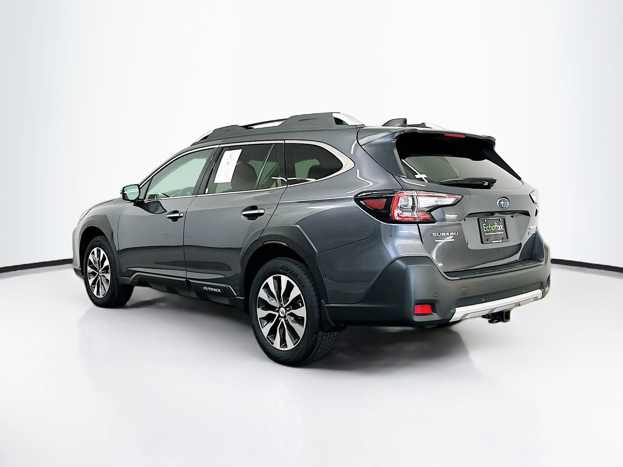 Used 2025 Subaru Outback Touring XT w/ Popular Package #2 image 5
