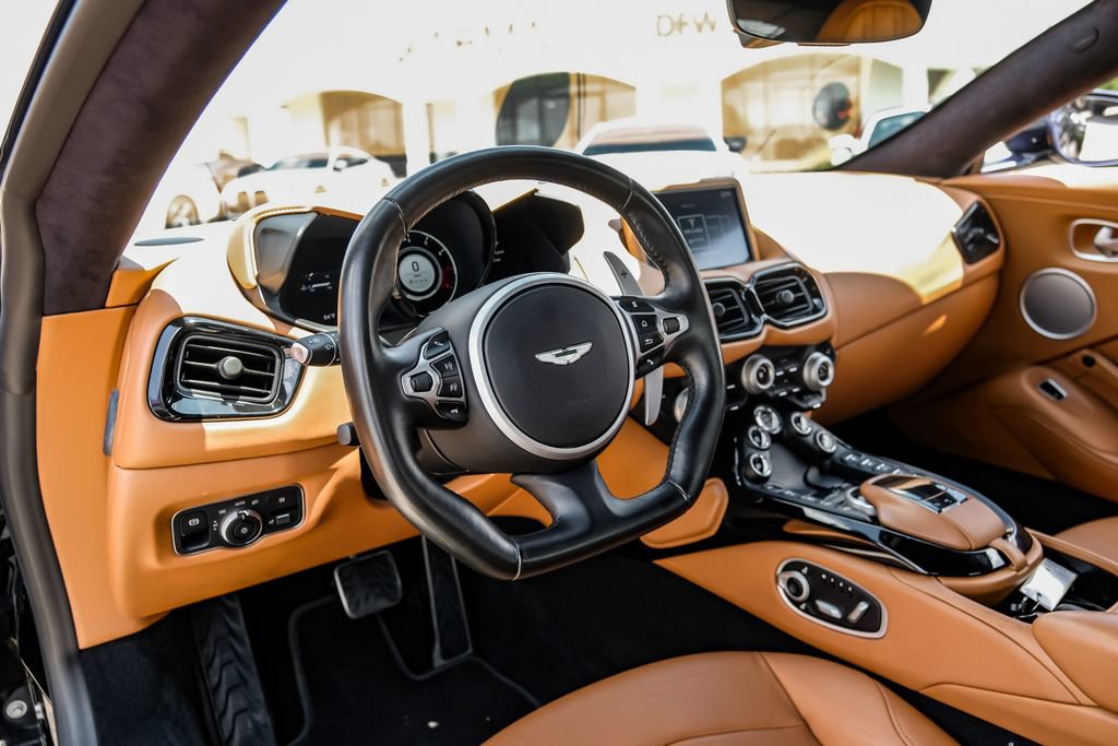 Used 2020 Aston Martin V8 Vantage Coupe RWD image 11
