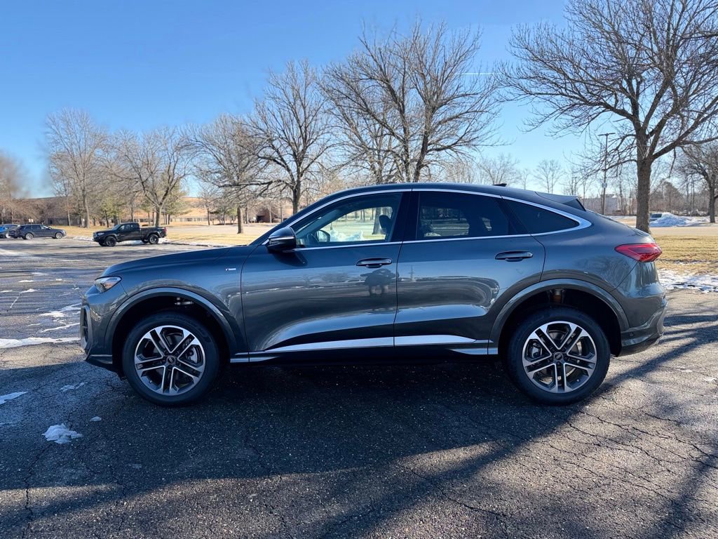 New 2025 Audi Q5 Premium image 2