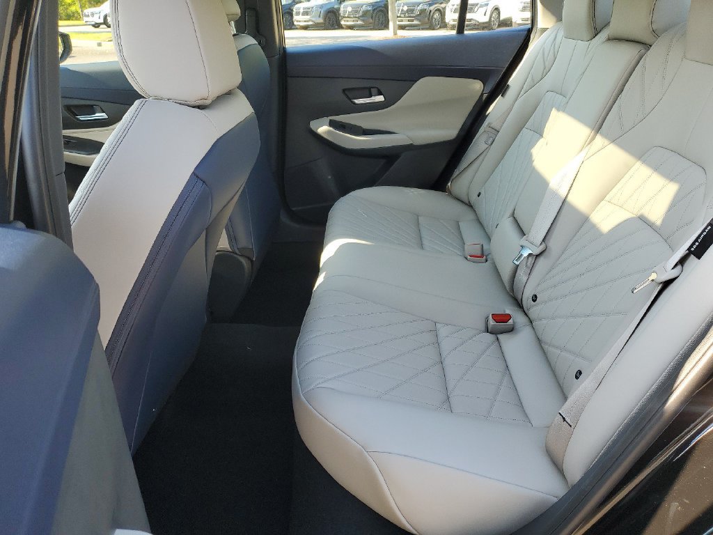 New 2026 Nissan Sentra SL w/ Floor Mat Package FWD image 11