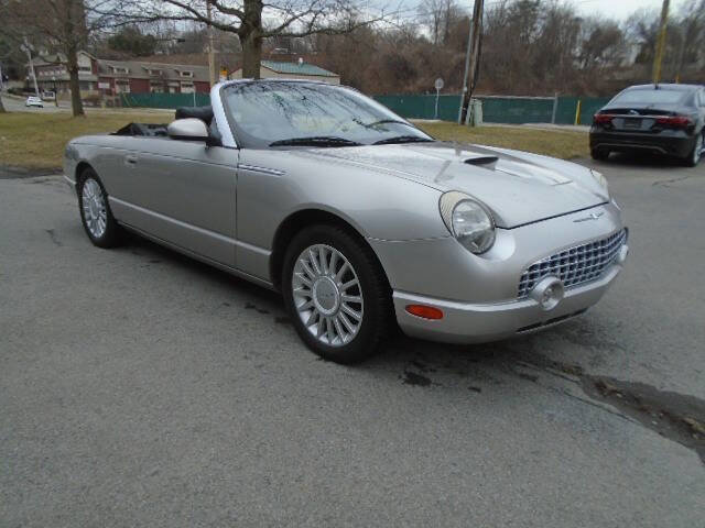 Used 2005 Ford Thunderbird Deluxe image 3