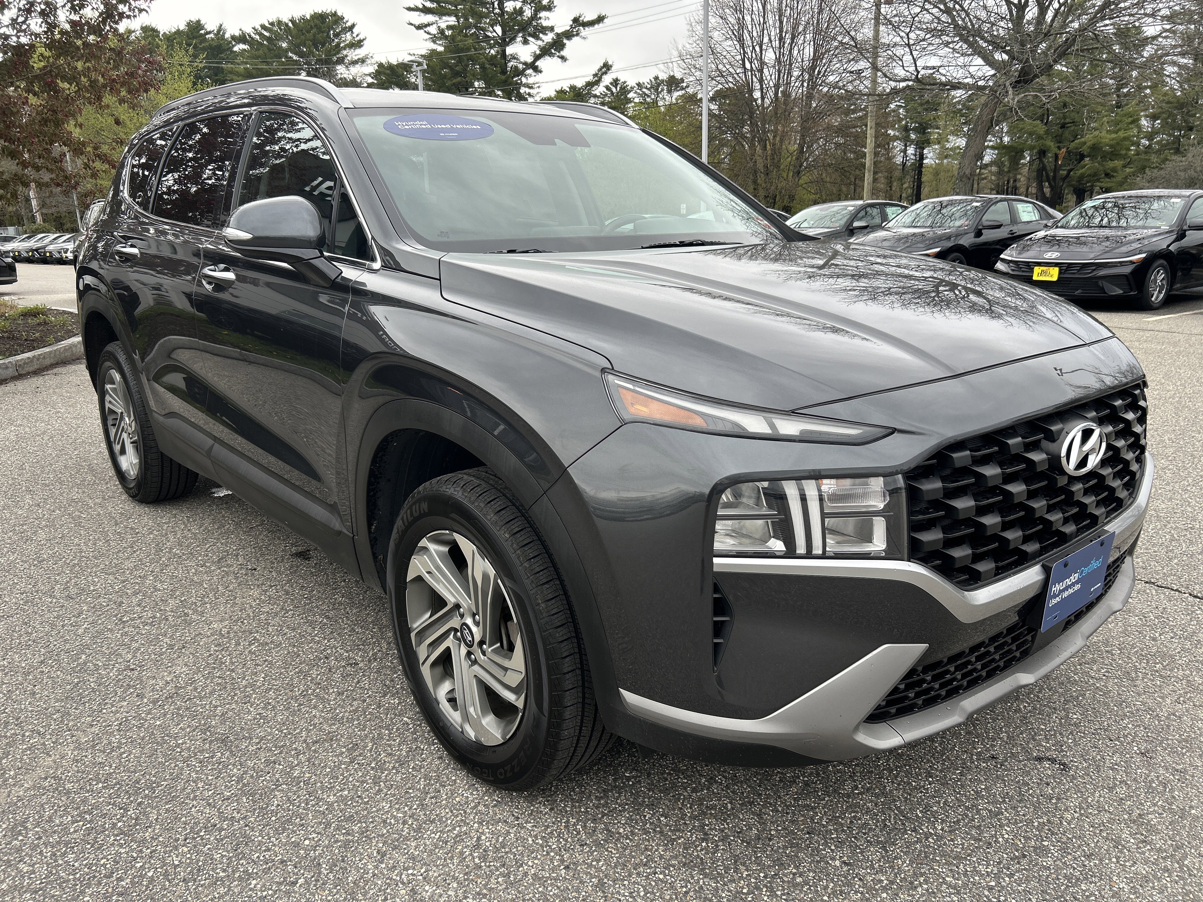 Certified 2023 Hyundai Santa Fe SEL w/ Cargo Package AWD/4WD image 3