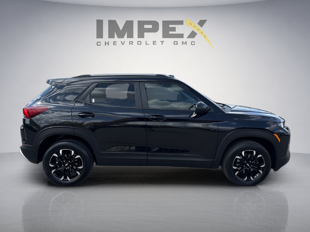 Used 2023 Chevrolet TrailBlazer LT w/ Convenience Package AWD/4WD image 6