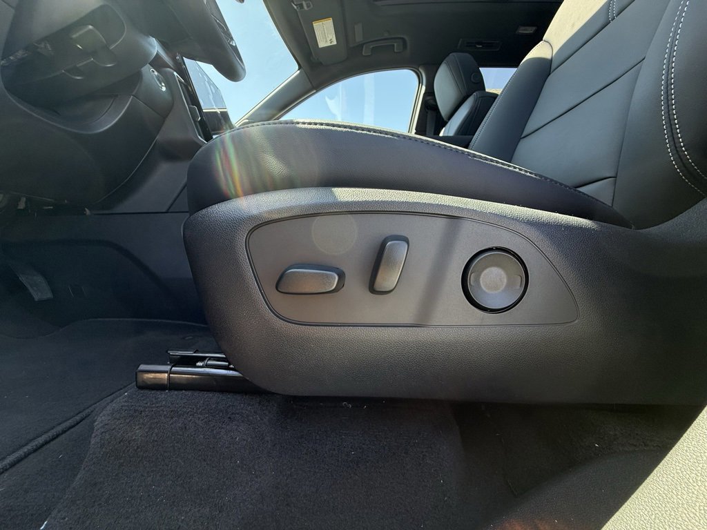 New 2025 GMC Acadia Elevation w/ Elevation Premium Package image 32