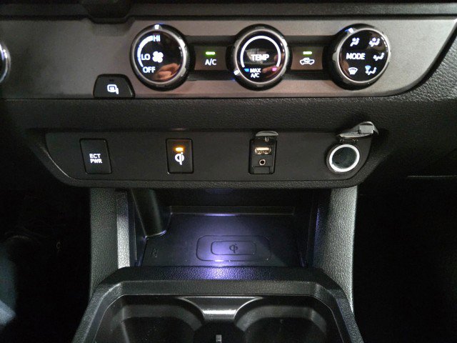 Used 2016 Toyota Tacoma TRD Sport image 55