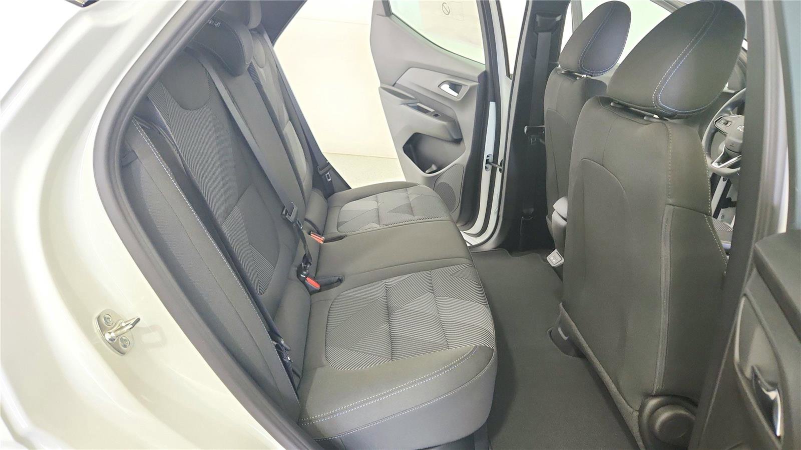 New 2027 Chevrolet Bolt LT FWD image 27