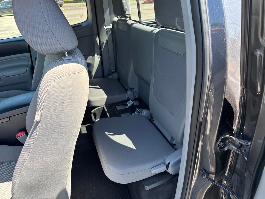 Used 2012 Toyota Tacoma PreRunner w/ SR5 Pkg RWD image 26