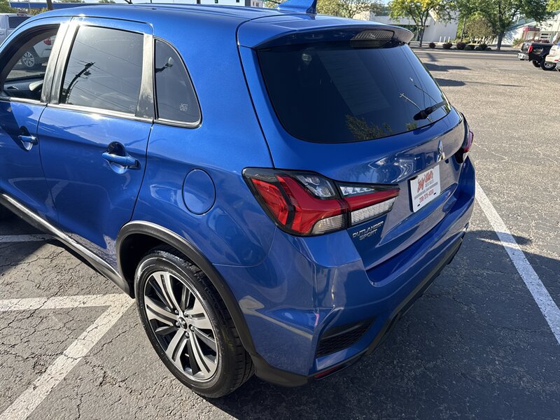 Used 2020 Mitsubishi Outlander Sport Black Edition AWD/4WD image 5