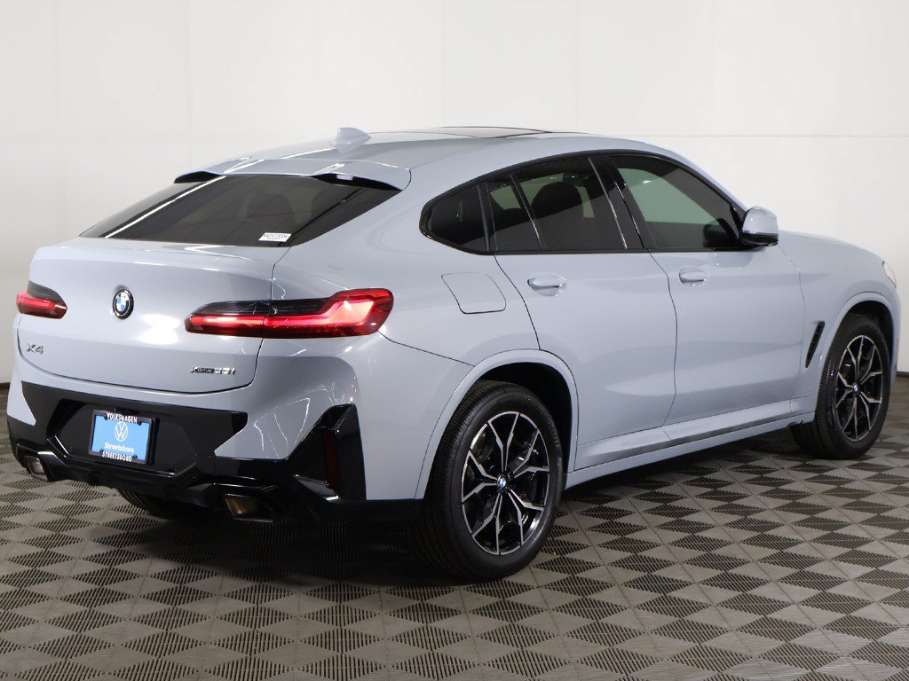 Used 2025 BMW X4 xDrive30i AWD/4WD image 13