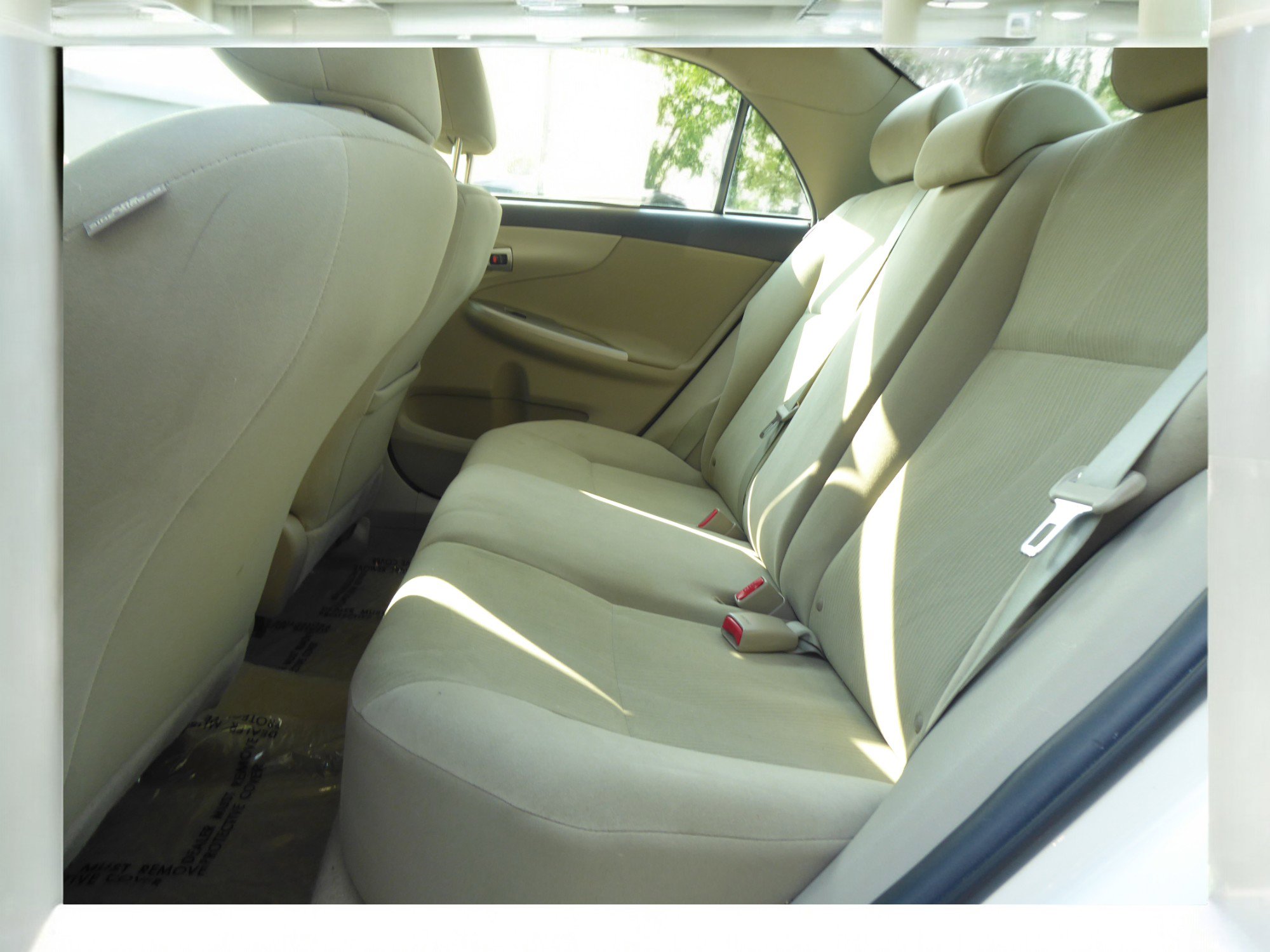 Used 2011 Toyota Corolla LE image 18